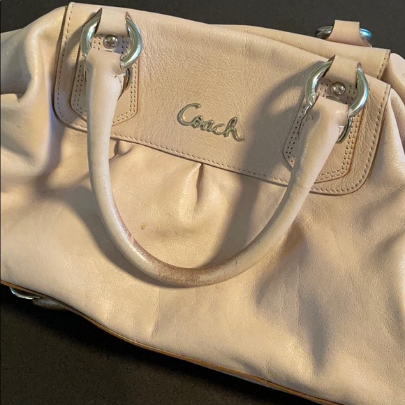 Coach - Picture 4 of 5